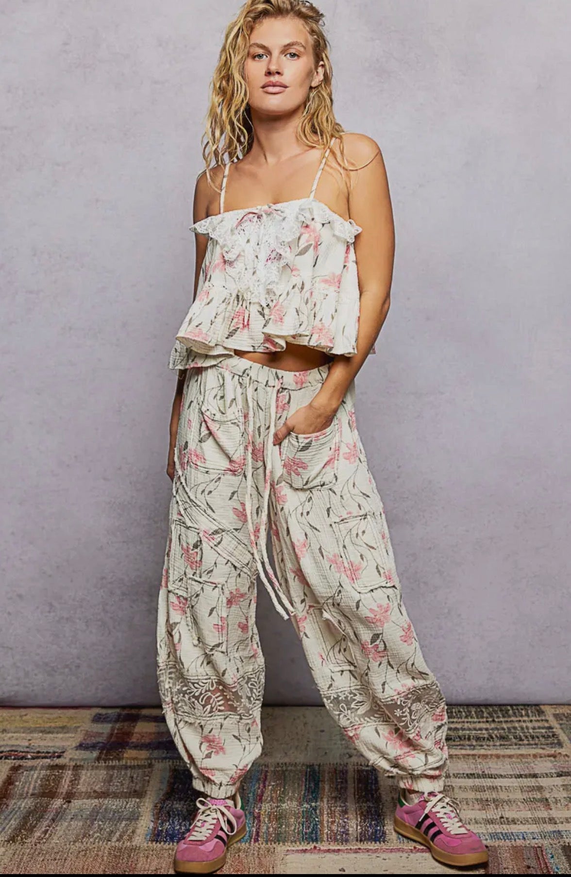 POL Double Gauze Floral Lace Patch Joggers