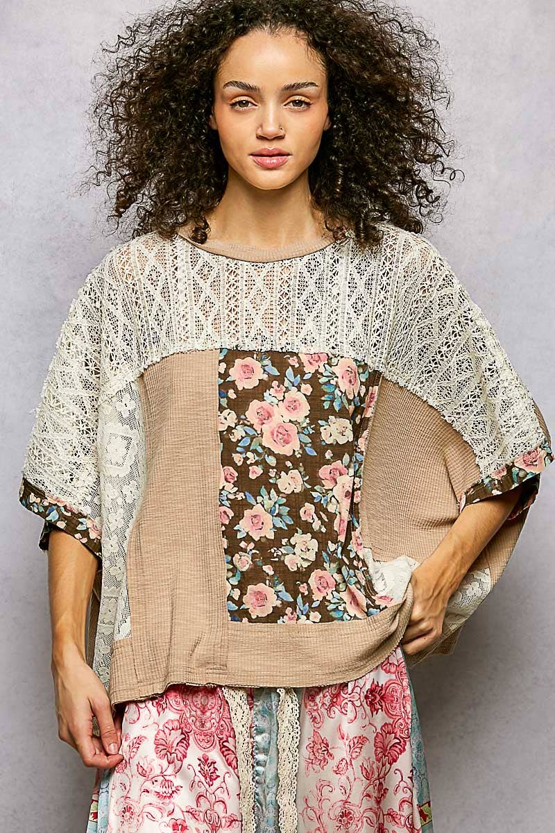 Round Neck Short Sleeve Raw Edge Floral Knit Rib Top