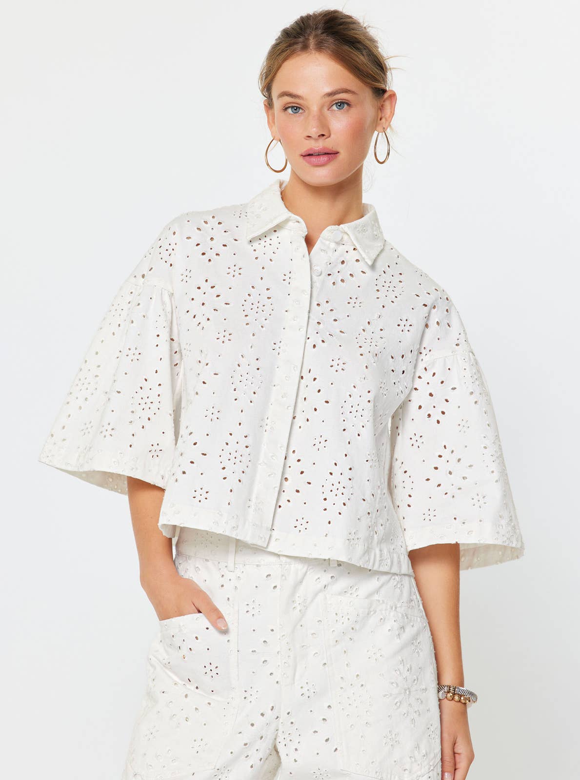 Eyelet Cropped Button-down Jacket