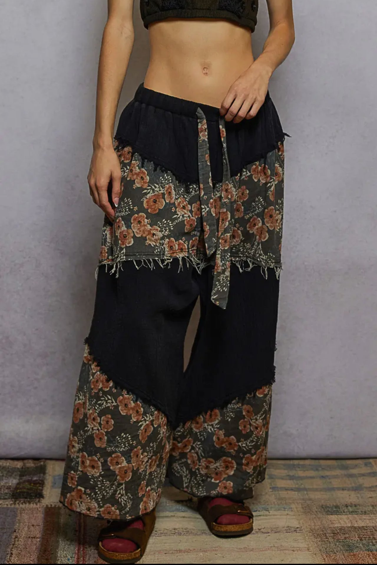 POL Wide Leg Floral Elastic Waist Gauze Pants