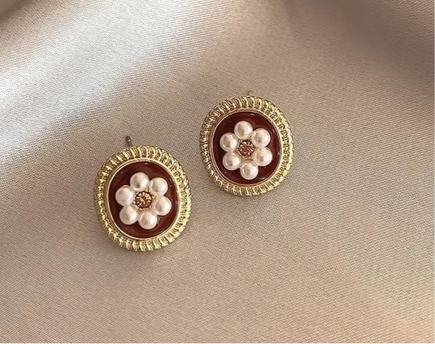 Vintage Style Red Stone Flower Studs