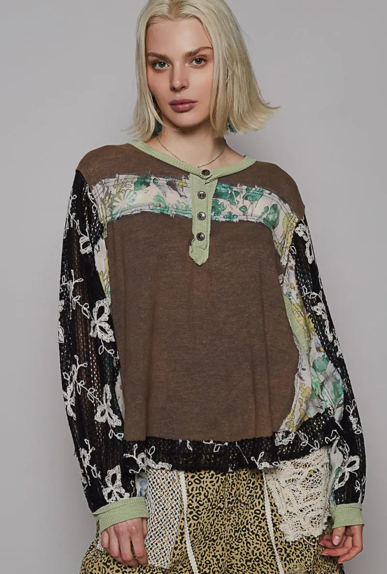 POL Round Neck Long Sleeve Floral Knit Top