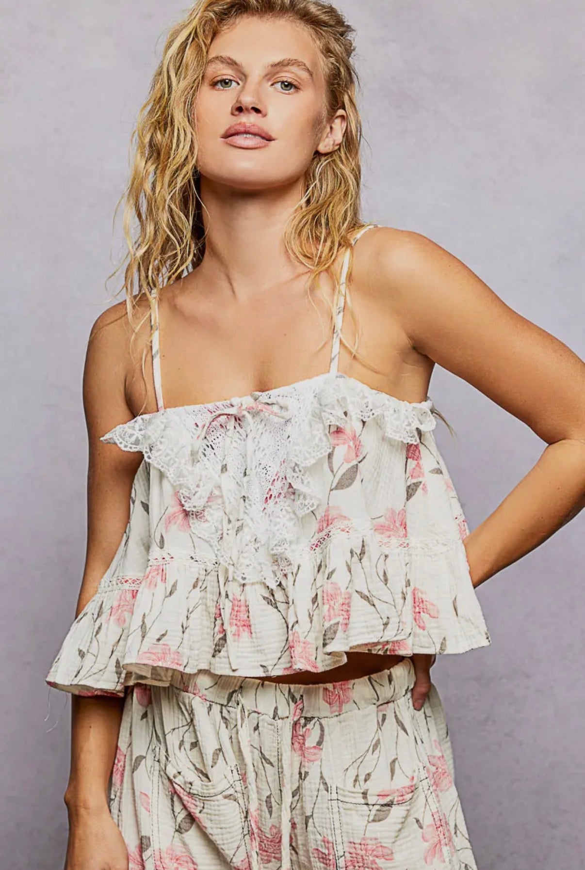 POL Lace Ruffles Cropped Top