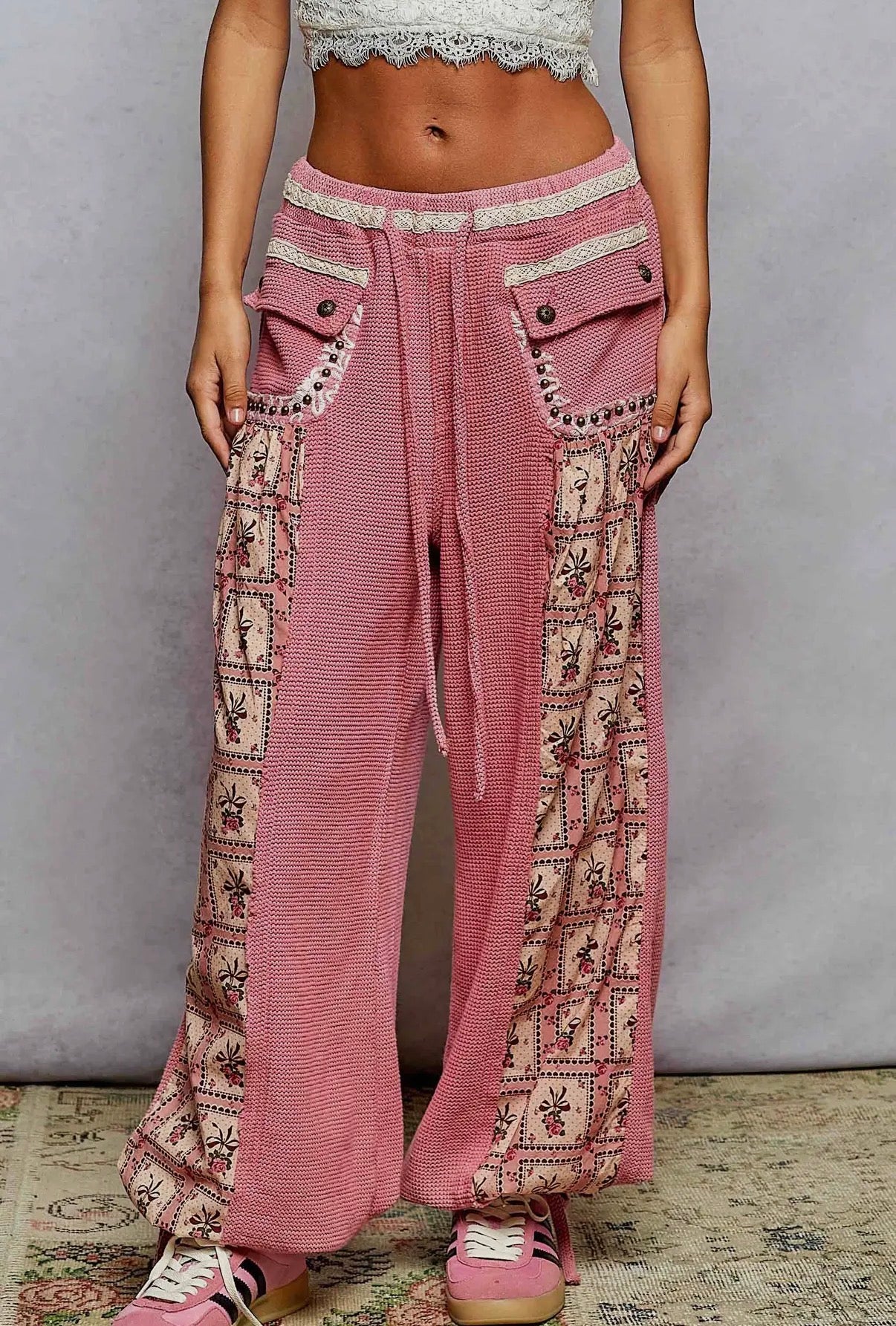 POL Printed Contrast Stud Button Joggers